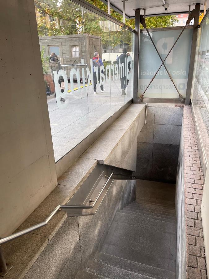 Plac Wolnosci 6 Contactless Check-In 24H Poznań Exterior foto